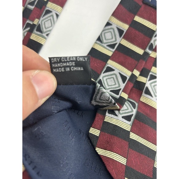 Stanley Blacker Silk Red Geometric Pattern Necktie - Picture 3 of 4
